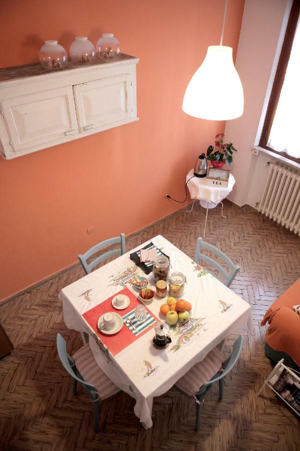 Goga&Romeo Bed & Breakfast Pesaro Bagian luar foto